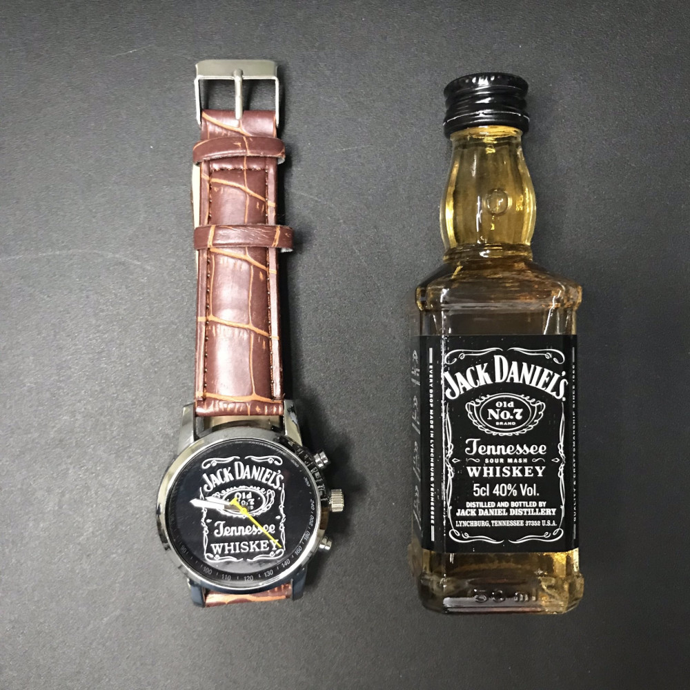 KIT Carteira, Relógio e Mini garrafa -  JACK DANIEL'S