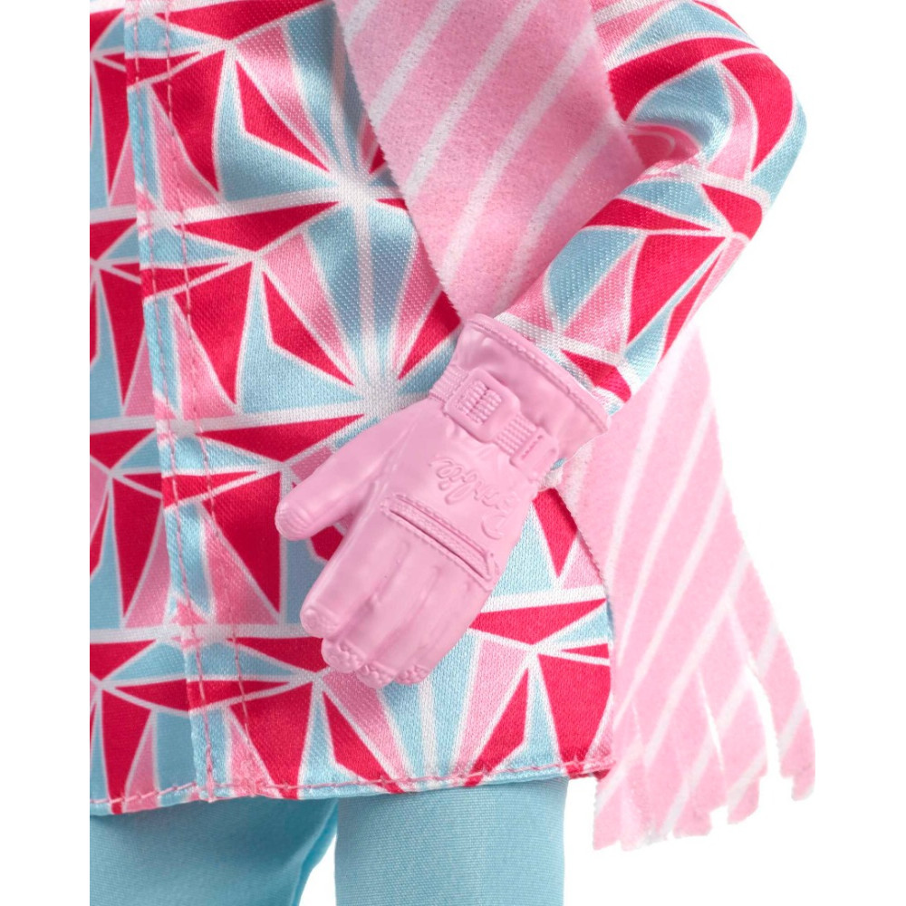 Barbie Snowboarder Fashion vestida com jaqueta, calça e capacete, com cabelo loiro